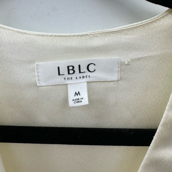 LBLC THE LABEL ANNIE M Cream V-neck satin quiet luxury classic corpcore blouse - Picture 7 of 12
